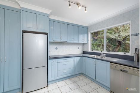 Photo of property in 91 Miromiro Road, Normandale, Lower Hutt, 5010