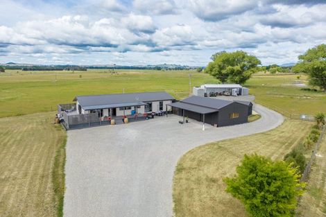 Photo of property in 1 Elm Place, Waipukurau, 4284