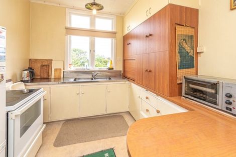 Photo of property in 99 Alma Road, Gonville, Whanganui, 4501