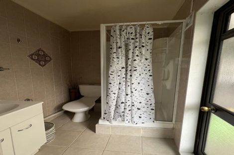 Photo of property in 4 Manutara Avenue, Forrest Hill, Auckland, 0620