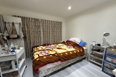 Photo of property in 34 Millhouse Drive, Northpark, Auckland, 2013