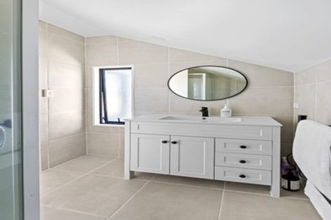 Photo of property in 4/48 Schnapper Rock Road, Schnapper Rock, Auckland, 0632