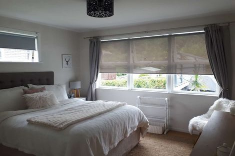 Photo of property in 15 Lowtherhurst Road, Massey, Auckland, 0614