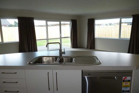 Photo of property in 10 Fernham Way, Rolleston, 7615