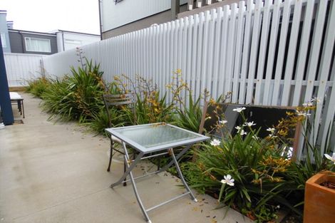 Photo of property in 22 Mollusc Road, Hobsonville, Auckland, 0616
