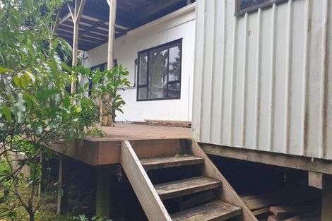 Photo of property in 50 Valley View Road, Glenfield, Auckland, 0629