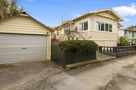 Photo of property in 23 Tipahi Street, Nelson South, Nelson, 7010