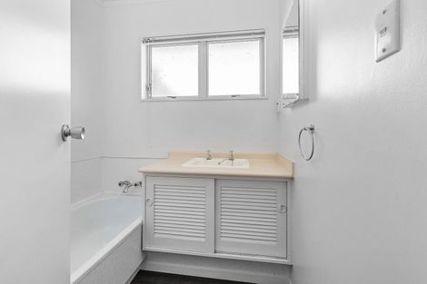 Photo of property in 5a Oak Avenue, Paremata, Porirua, 5024