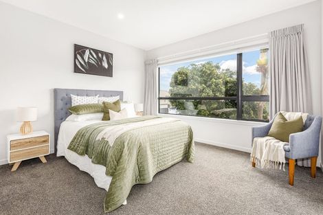 Photo of property in 1b Wai-iti Crescent, Woburn, Lower Hutt, 5010