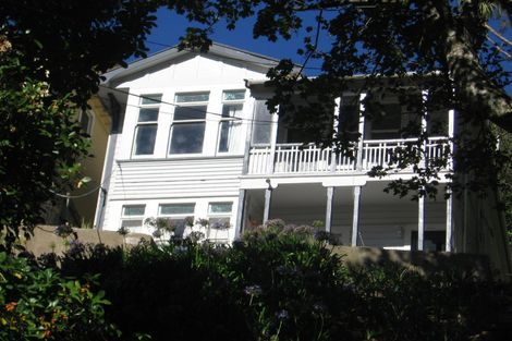 Photo of property in 5 Governor Road, Northland, Wellington, 6012