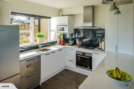 Photo of property in 71 Mills Road, Brooklyn, Wellington, 6021