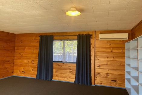 Photo of property in 27 Wiremu Street, Redwood, Christchurch, 8051