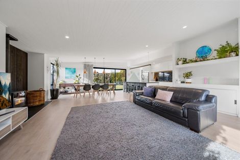 Photo of property in 13 Eden Close, Wanaka, 9305