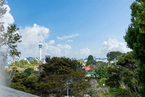 Photo of property in 2/3a City View Terrace, Birkenhead, Auckland, 0626