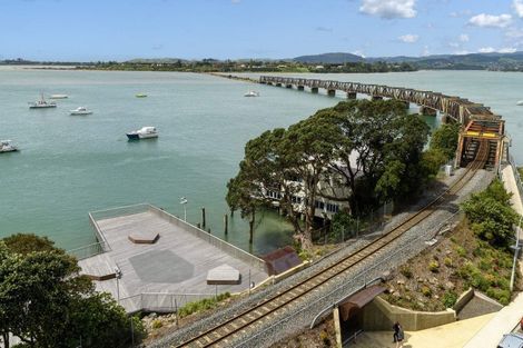 Photo of property in 12/72e Devonport Road, Tauranga, 3110