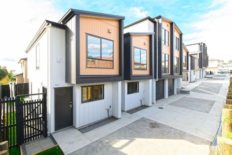 Photo of property in 13 Scanlen Terrace, Kelston, Auckland, 0602