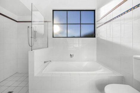 Photo of property in 124b The Ridgeway, Mornington, Wellington, 6021