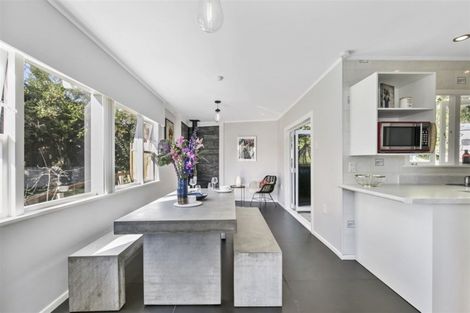 Photo of property in 75 Saffron Street, Birkdale, Auckland, 0626