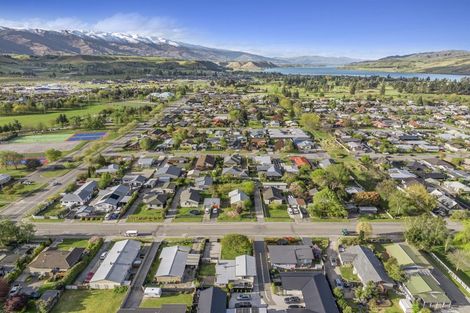 Photo of property in 104 Molyneux Avenue, Cromwell, 9310