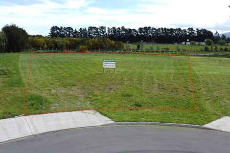 Photo of property in 7 Nichols Lane, Greytown, 5712