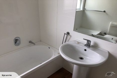 Photo of property in 16 Collingwood Street, Hokowhitu, Palmerston North, 4410