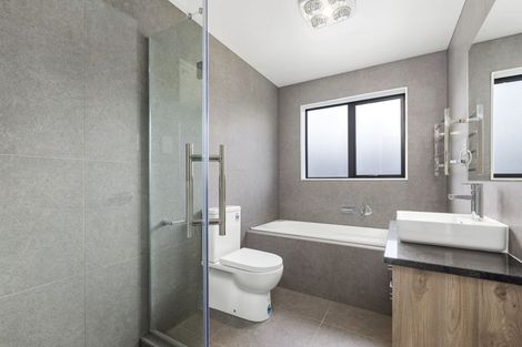 Photo of property in 10a Neilon Place, Northcross, Auckland, 0632