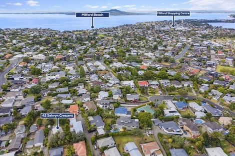 Photo of property in 42 Selwyn Crescent, Forrest Hill, Auckland, 0620