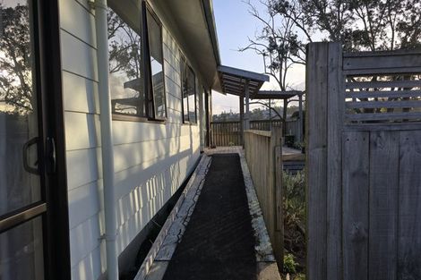 Photo of property in 1/18a Neal Avenue, Glenfield, Auckland, 0629
