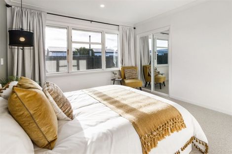 Photo of property in 98 Amyes Road, Hornby, Christchurch, 8042