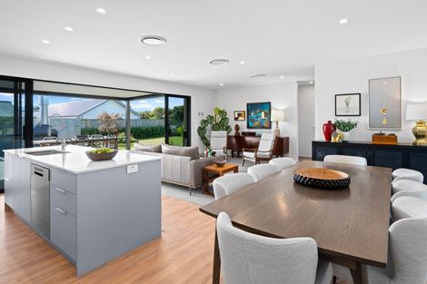 Photo of property in 12 Coralie Place, Lansdowne, Masterton, 5810