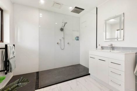 Photo of property in 6 Koromiko Place, Waiuku, 2123