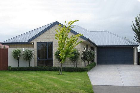 Photo of property in 13 Gainsborough Court, Rolleston, 7614