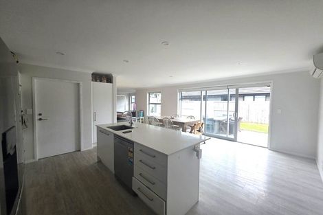 Photo of property in 30 Stevenson Drive, Papamoa, 3118