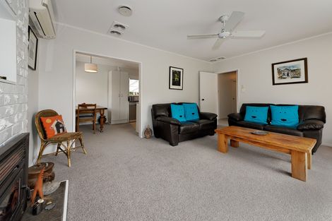 Photo of property in 34 Dolbear Street, Titirangi, Auckland, 0604