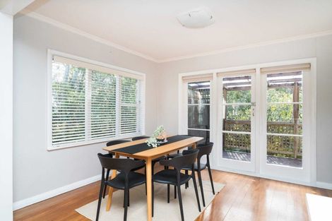 Photo of property in 140 Aokautere Drive, Fitzherbert, Palmerston North, 4410