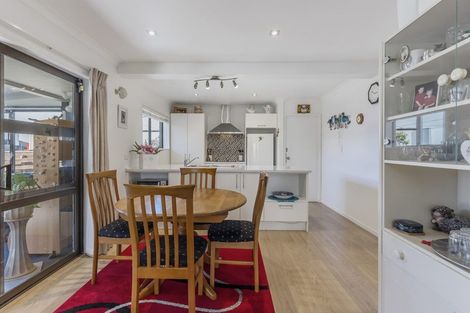 Photo of property in 1/52 Florence Avenue, Orewa, 0931