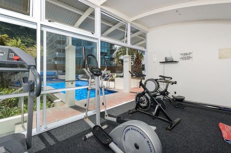 Photo of property in 10/12 Maunganui Road, Mount Maunganui, 3116