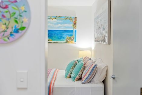 Photo of property in 82 Te Moana Road, Waikanae Beach, Waikanae, 5036