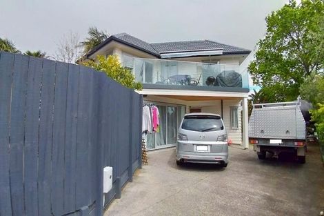 Photo of property in 1/12 Speedy Crescent, Hillcrest, Auckland, 0627