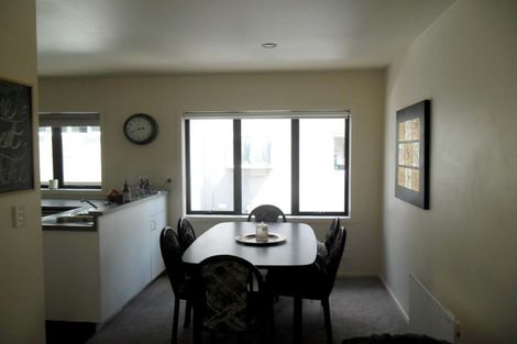 Photo of property in 2/240 The Terrace, Wellington Central, Wellington, 6011