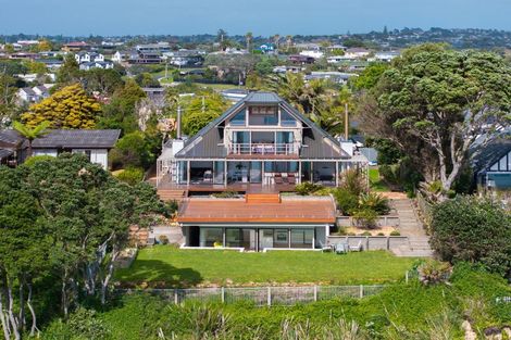 Photo of property in 6 Cliff Road, Torbay, Auckland, 0630