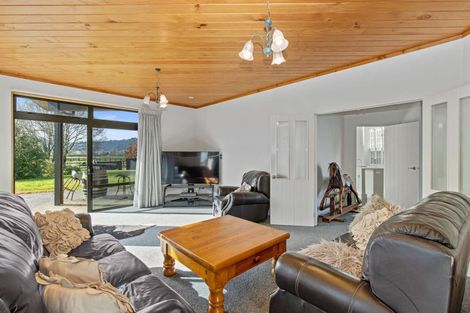 Photo of property in 58 Saint Kilda Road, Cambridge, 3493