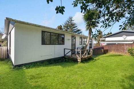 Photo of property in 16 Sarajevo Place, Massey, Auckland, 0614