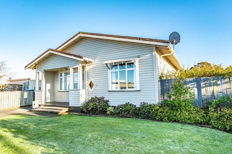 Photo of property in 54 Tawa Street, Gonville, Whanganui, 4501