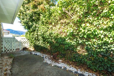 Photo of property in 2/11 Exeter Street, Stoke, Nelson, 7011