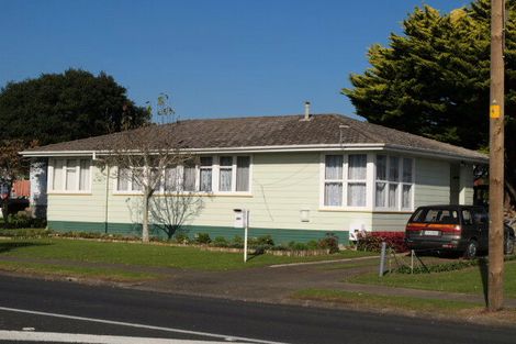 Photo of property in 217 Robertson Road, Mangere East, Auckland, 2024
