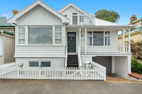 Photo of property in 29 Queens Parade, Devonport, Auckland, 0624