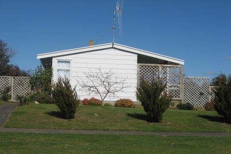 Photo of property in 30 Morgan Crescent, Levin, 5510