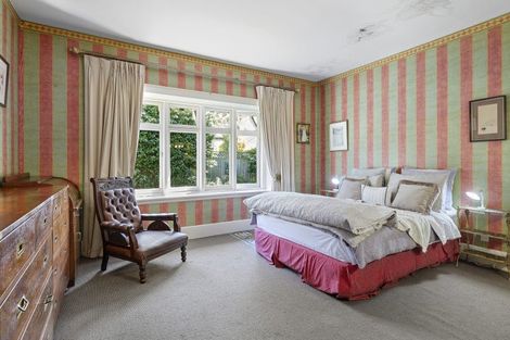 Photo of property in 37 Weston Road, St Albans, Christchurch, 8052