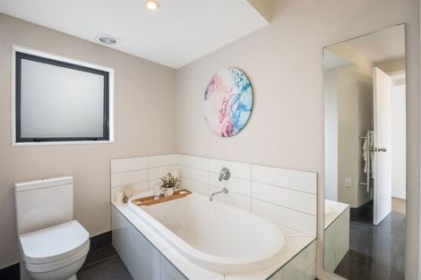 Photo of property in 5 Clifford Road, Johnsonville, Wellington, 6037